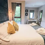 Rivers Edge Feriehus *