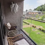 Rivers Edge 度假居 *